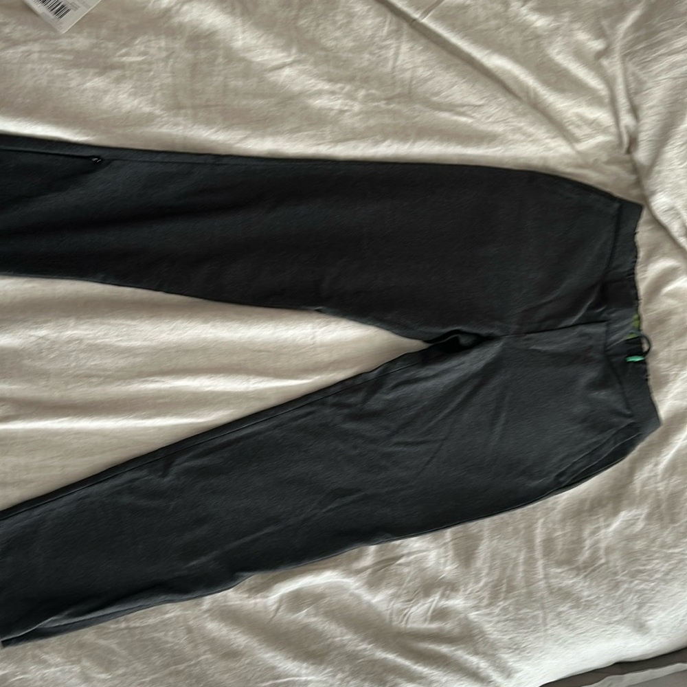 Sid Mashburn wool track pants, excellent condition. Size L, minimal wear.